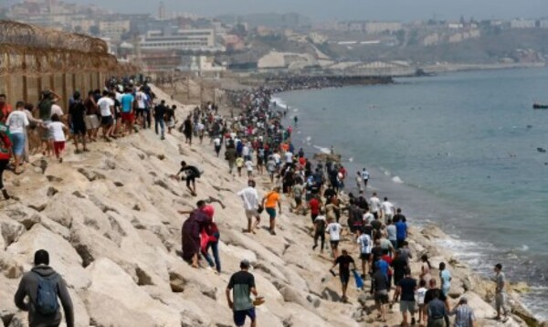 Marruecos atribuye crisis migratoria a campañas en redes sociales