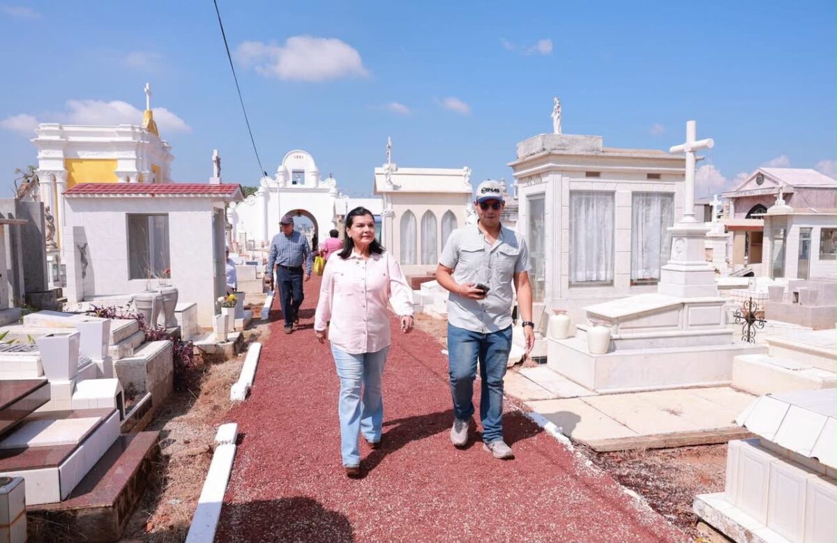 Panteones de Centro abrirán 36 horas continuas por Día de Muertos