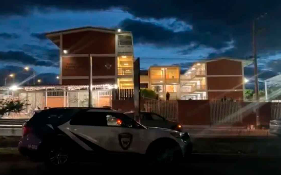 Ataque con cuchillo en secundaria de Querétaro deja cuatro personas heridas