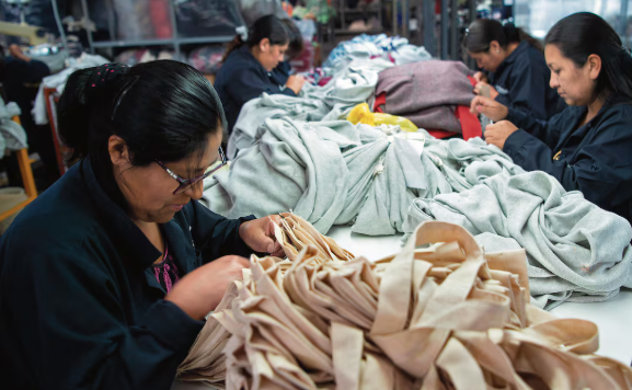 Exportaciones de ropa peruana caen por aranceles estadounidenses