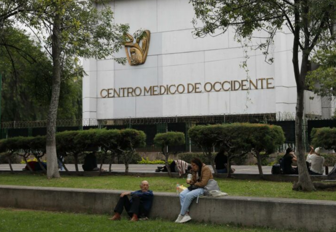 Familias denuncian negligencia tras muerte de bebés en Jalisco