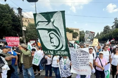 Trabajadores del IMSS marchan en Ciudad Juárez