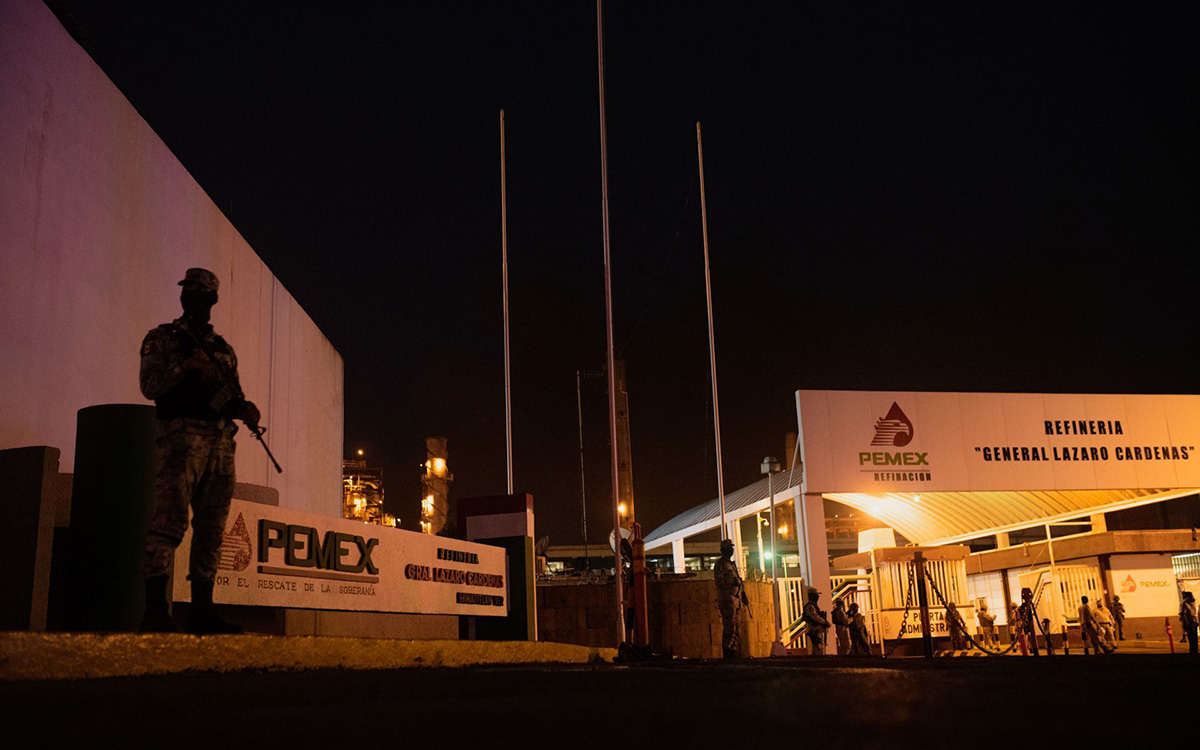 Ataque armado deja dos trabajadores de Pemex lesionados en Veracruz