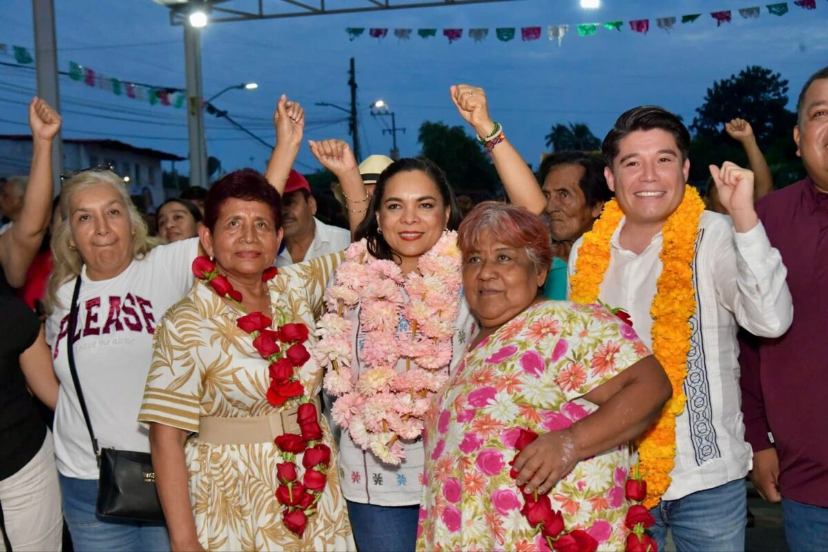 Equipo de Abelina López respalda a Beatriz Mojica en Acapulco